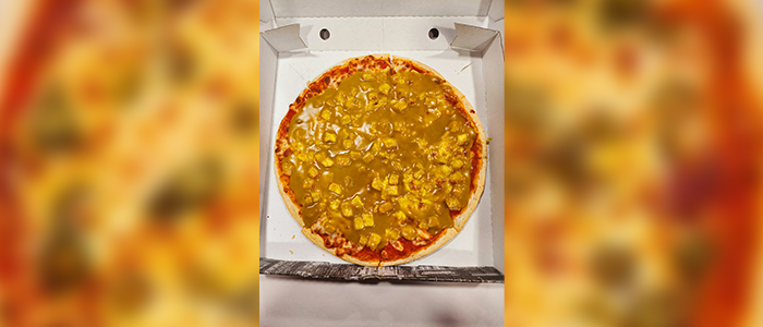 Chicken Curry Pizza  16" Cheese Stuffed Crust 