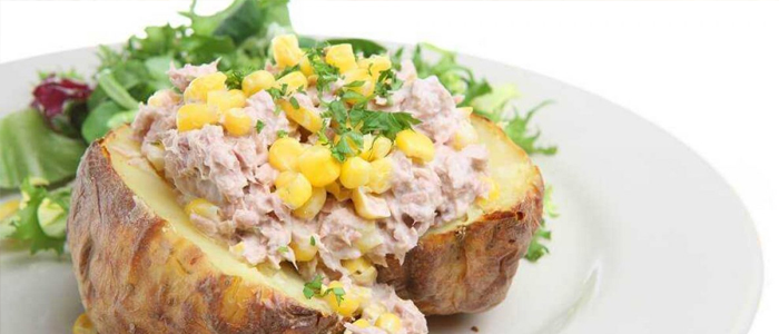 Baked Potato With Sweetcorn 